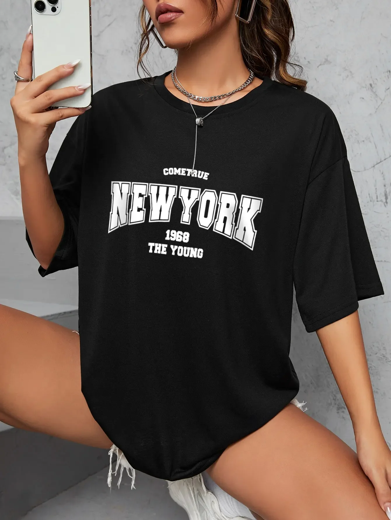 Vintage 1968 New York Grafik T – Vintage Fashion New York Bewertung und Preis